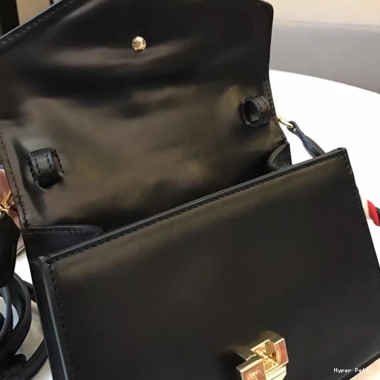 Hyperpeter Sylvie Gucci 0729
